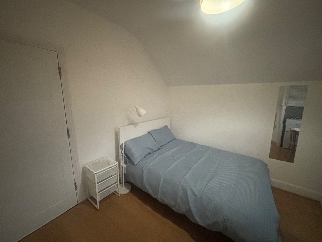 Room Steventon Road in Greater London
