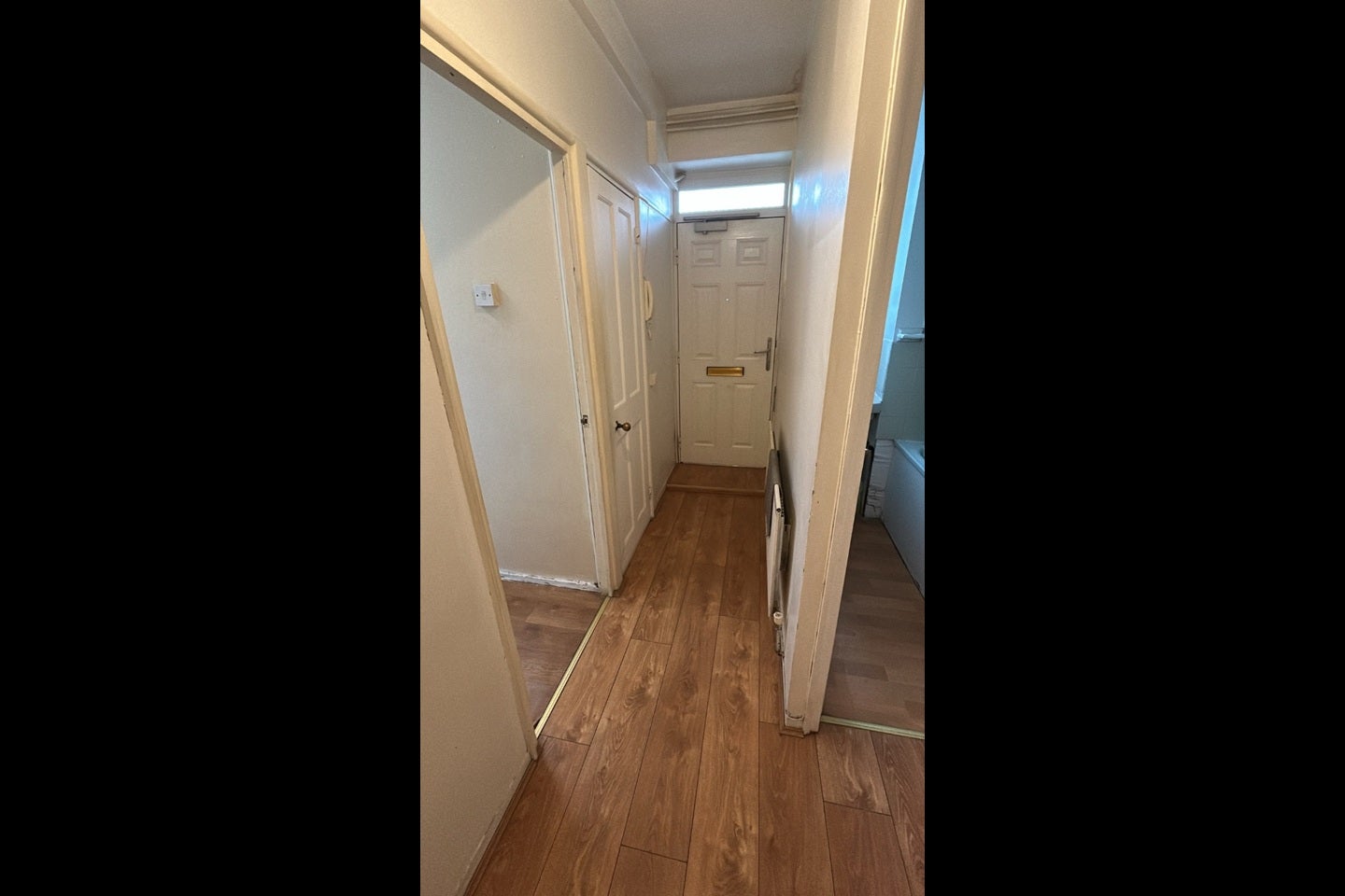 Room Macfarlane Road in Greater London