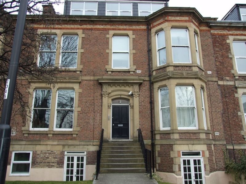 Flat Osborne Terrace in Newcastle upon Tyne