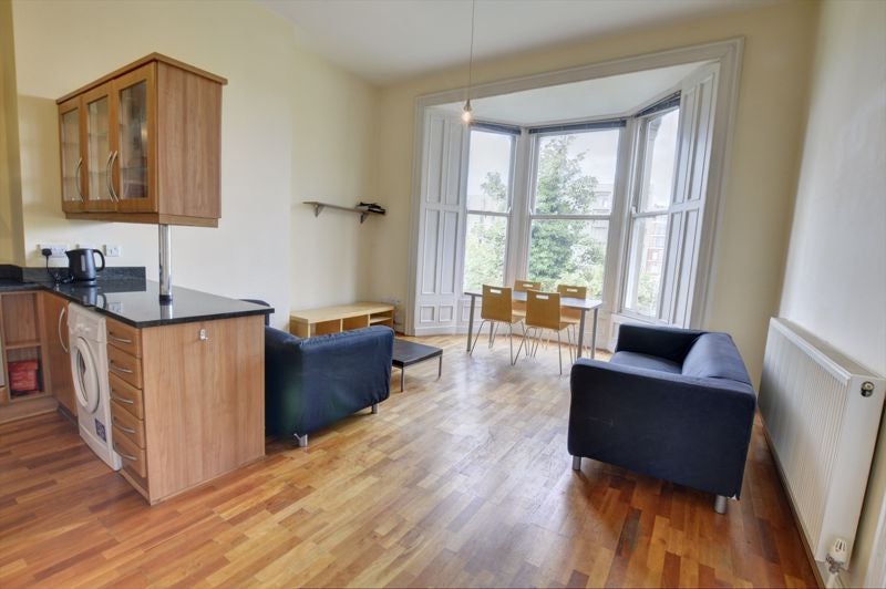 Flat Osborne Terrace in Newcastle upon Tyne