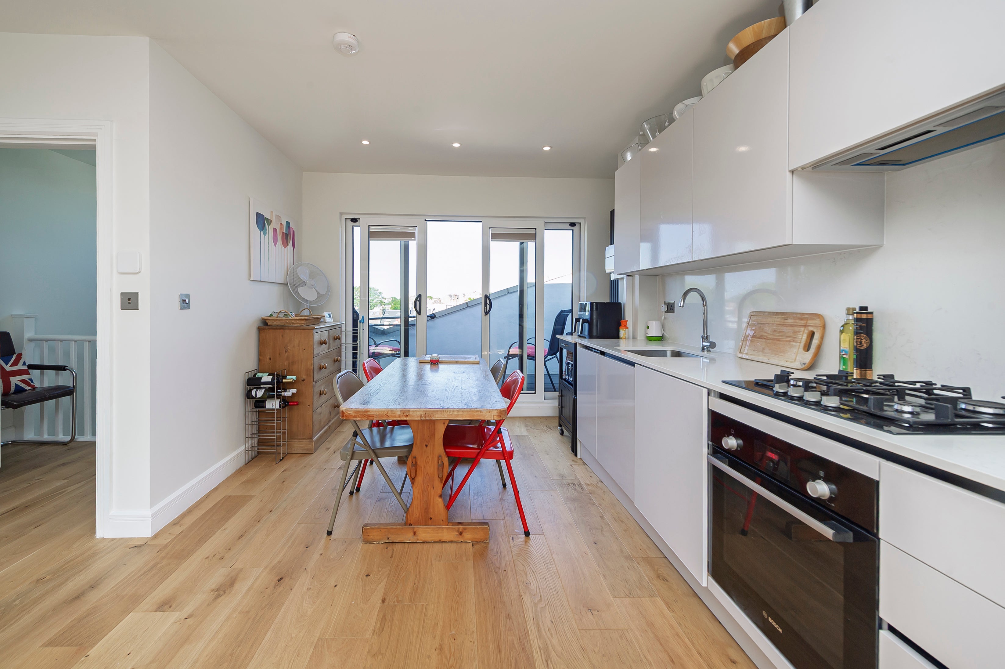 Flat Porten Road in Greater London