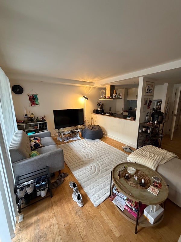 Room Key Close in Greater London