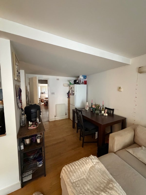 Room Key Close in Greater London
