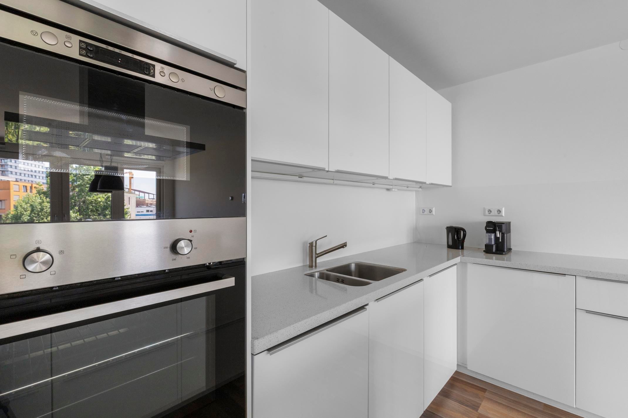 Appartement te huur: Mary van der Sluisstraat, Amsterdam