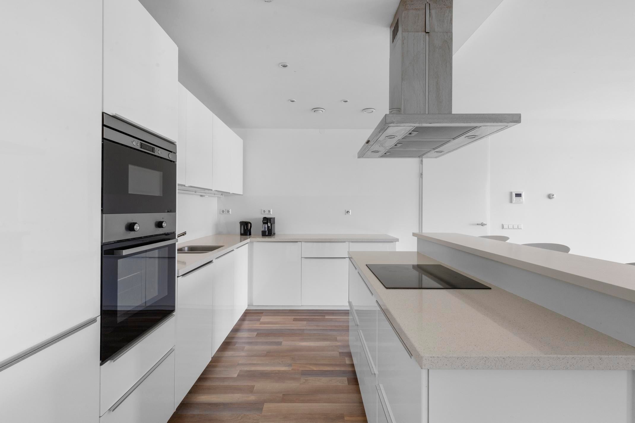 Appartement te huur: Mary van der Sluisstraat, Amsterdam