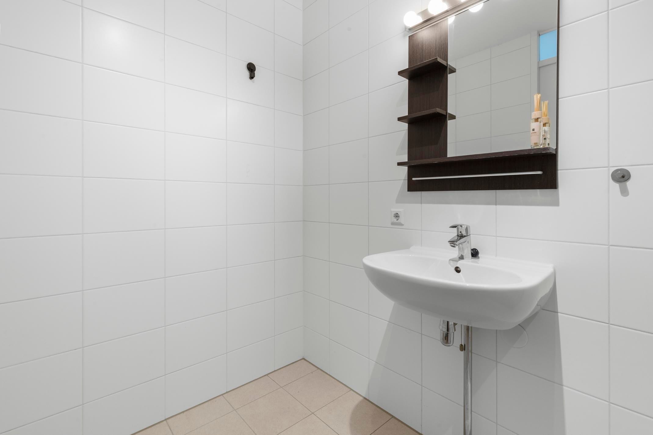 Appartement te huur: Mary van der Sluisstraat, Amsterdam