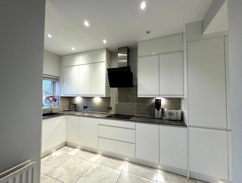 Flat Malvern Avenue in Greater London