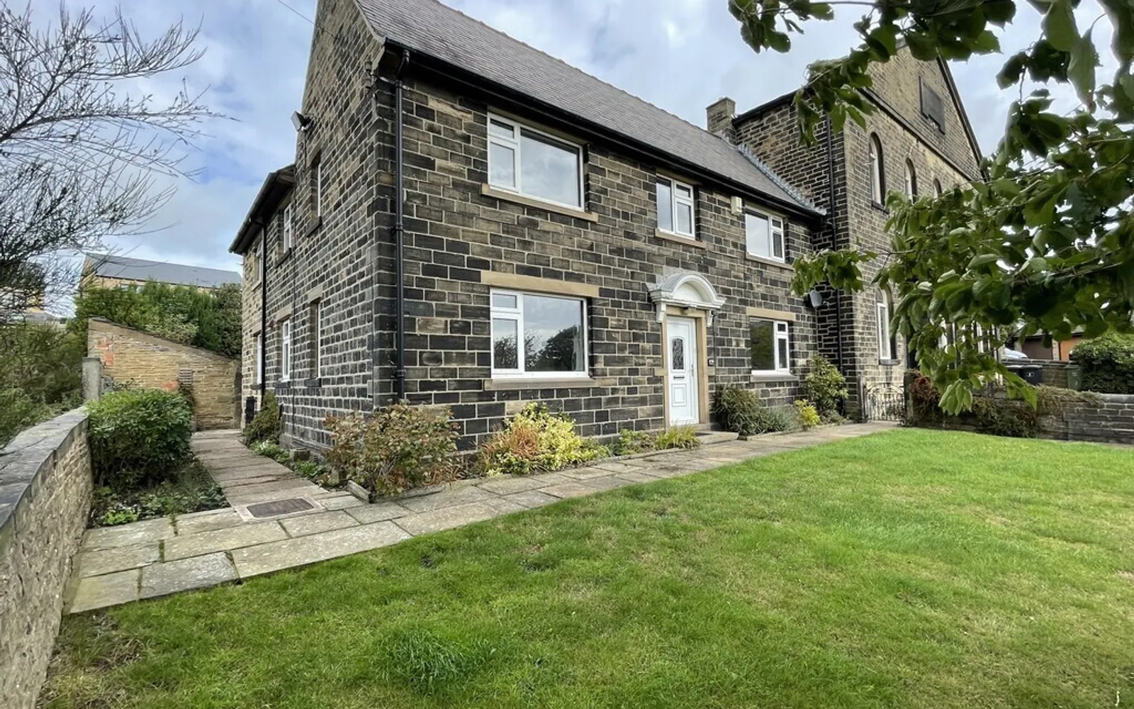 House East Hill Way in Kirklees