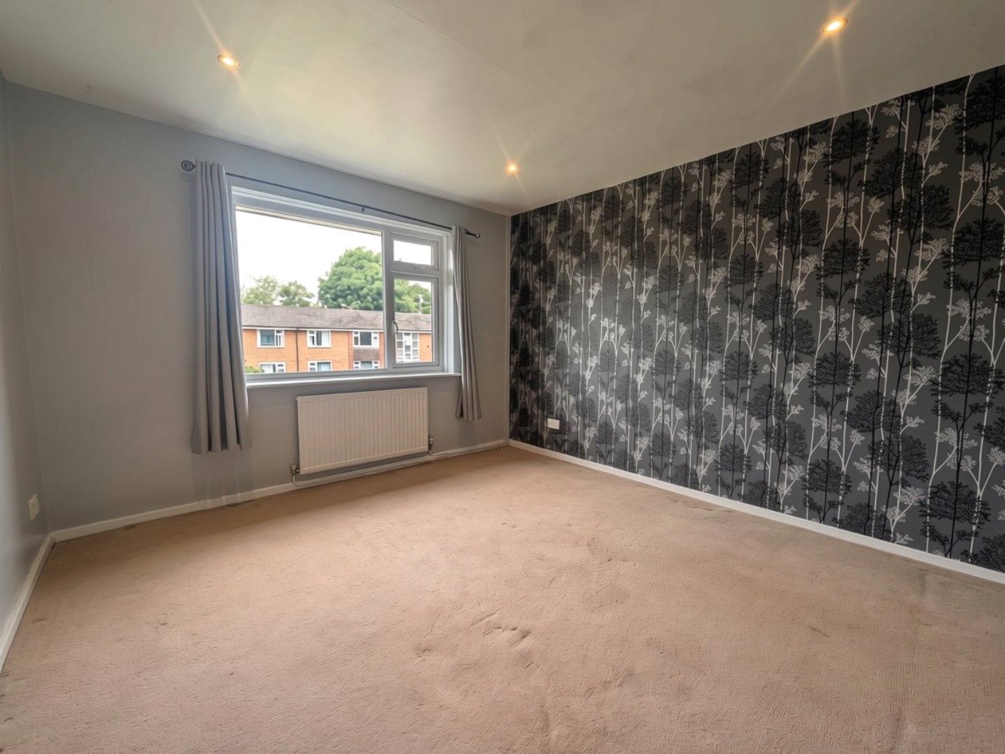 Flat Barlow Moor Court in Manchester