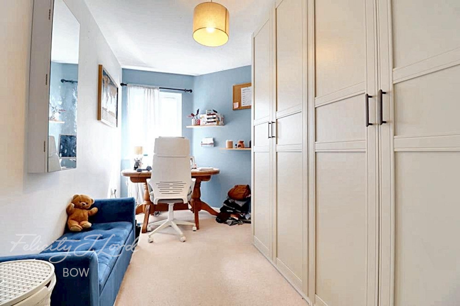 Flat Belton Way in Greater London