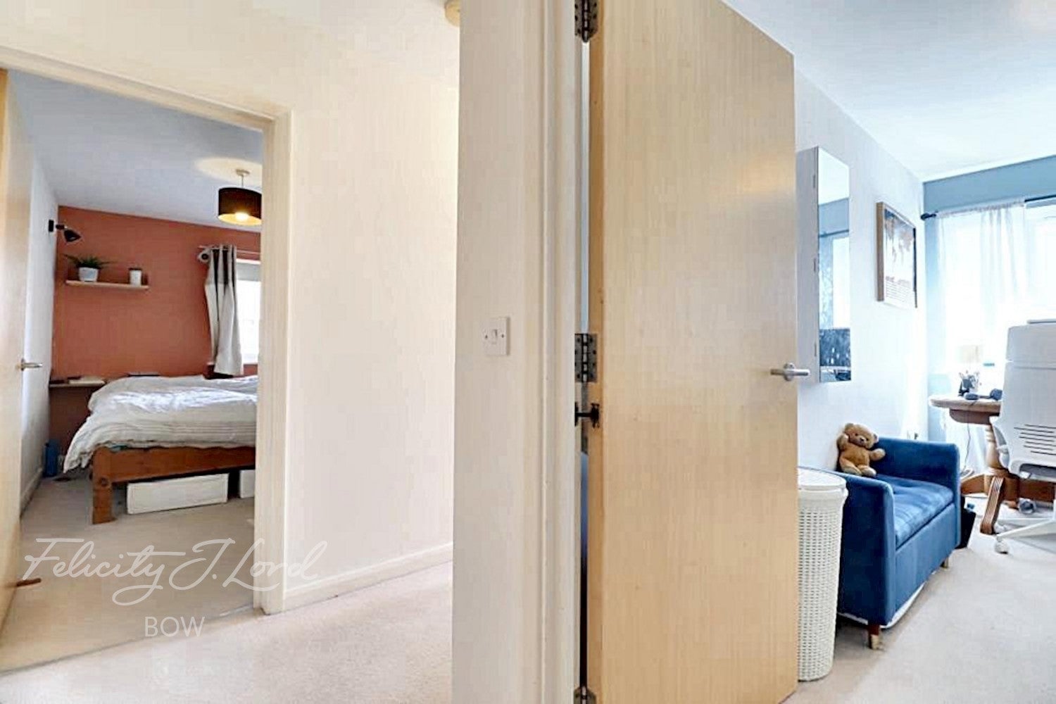 Flat Belton Way in Greater London