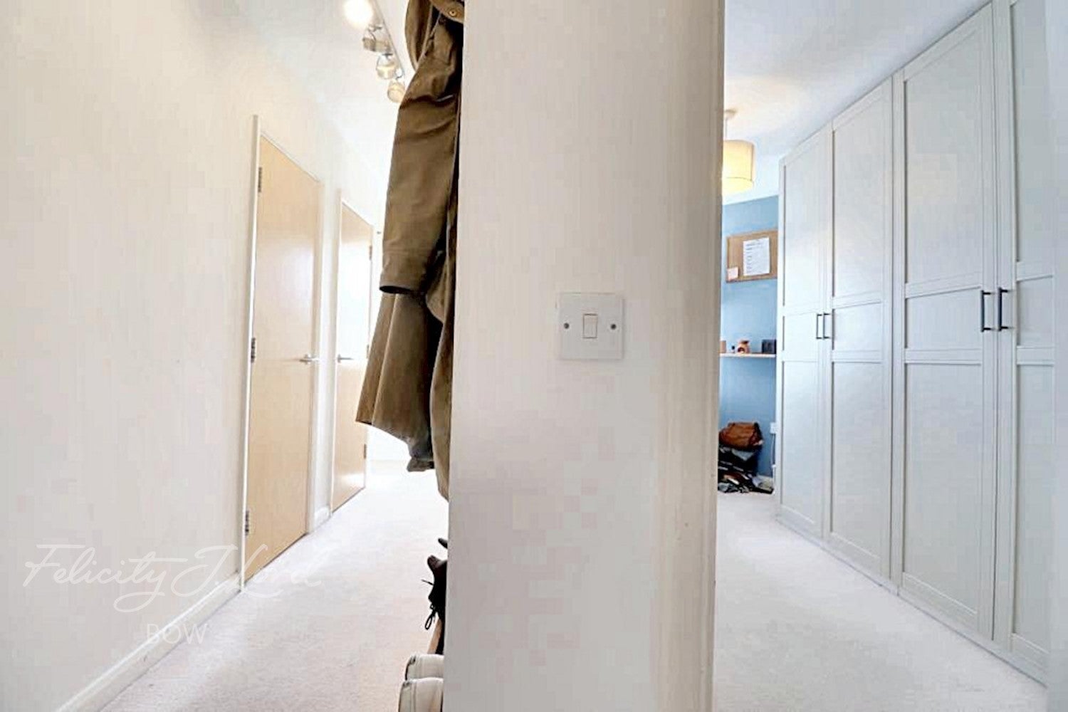 Flat Belton Way in Greater London