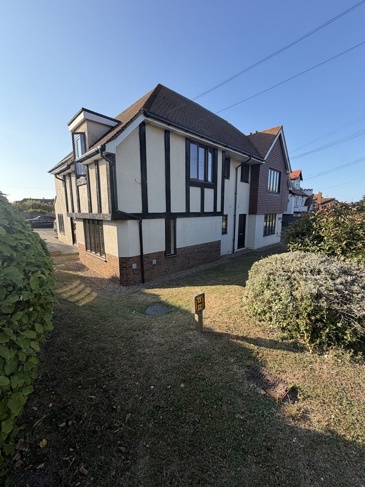 Flat First Avenue in Thanet
