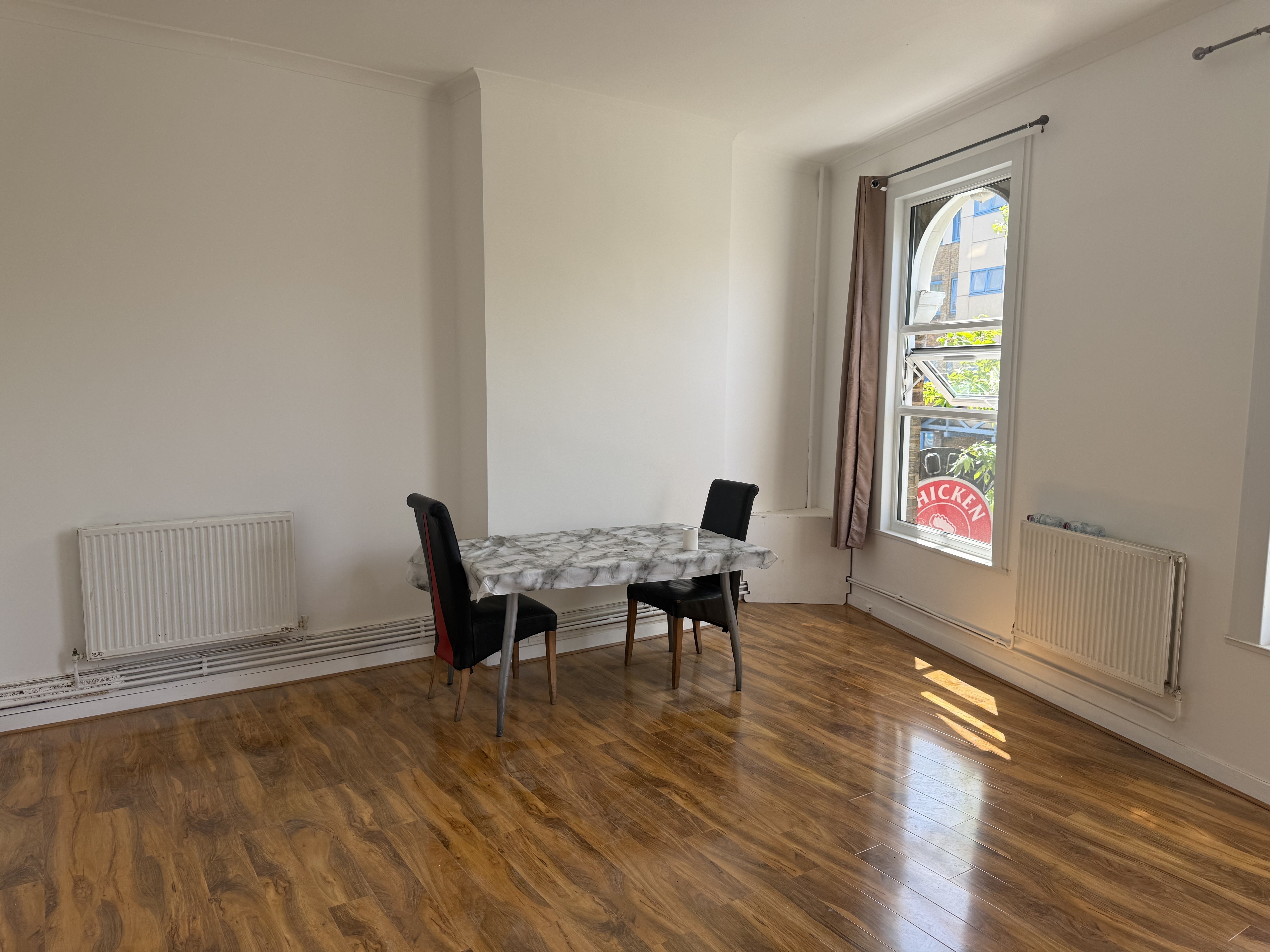 Room Denmark Hill in Greater London