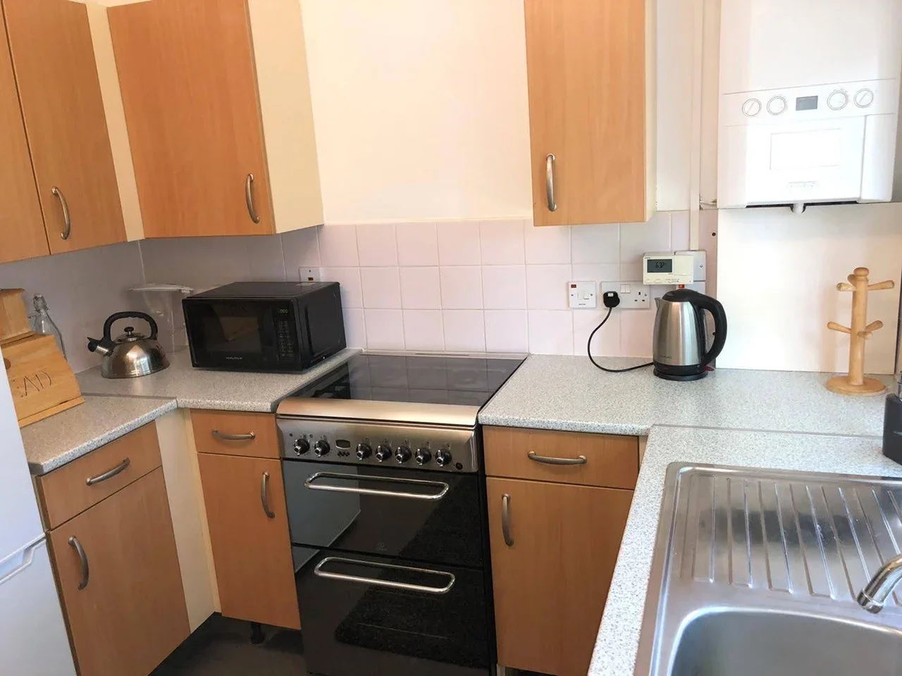 Flat Gloucester Way in Greater London