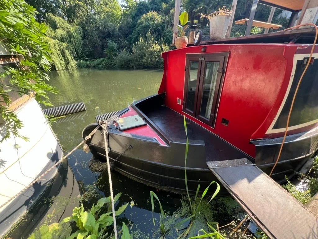 Flat Lisson Grove Moorings in City of Westminster