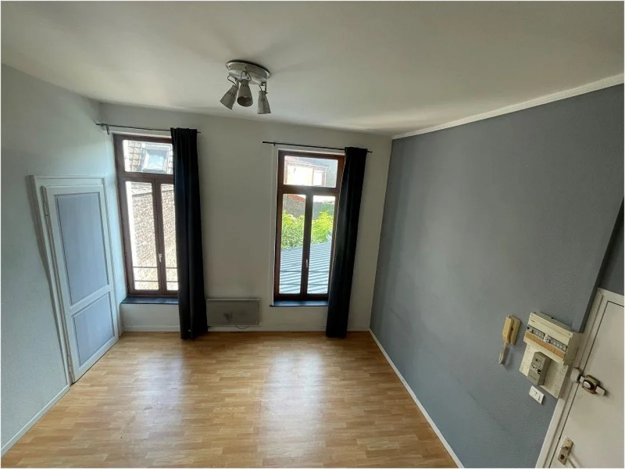 Flat Rue Charles De Muyssart in Lille