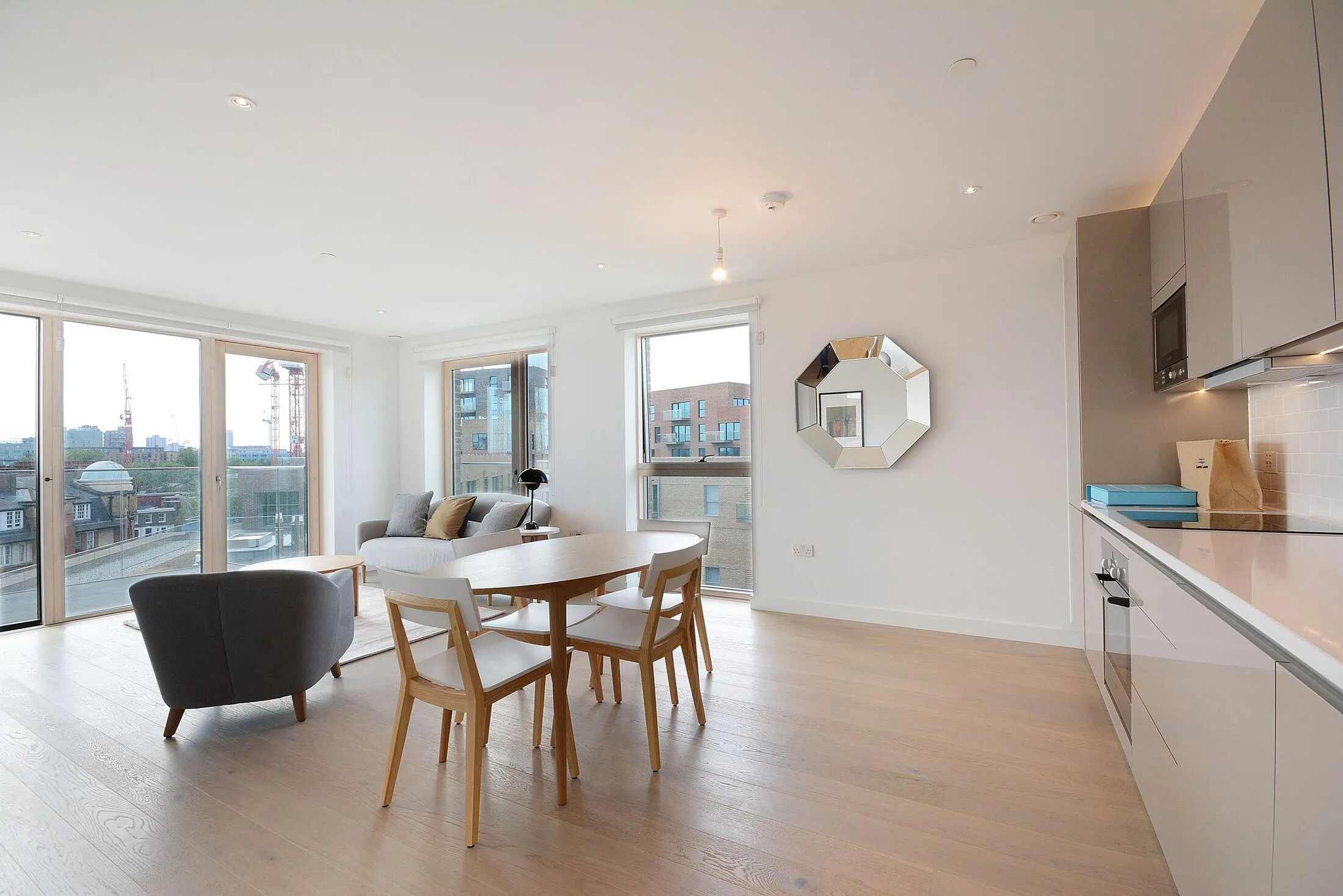 Flat Rodney Road in Greater London