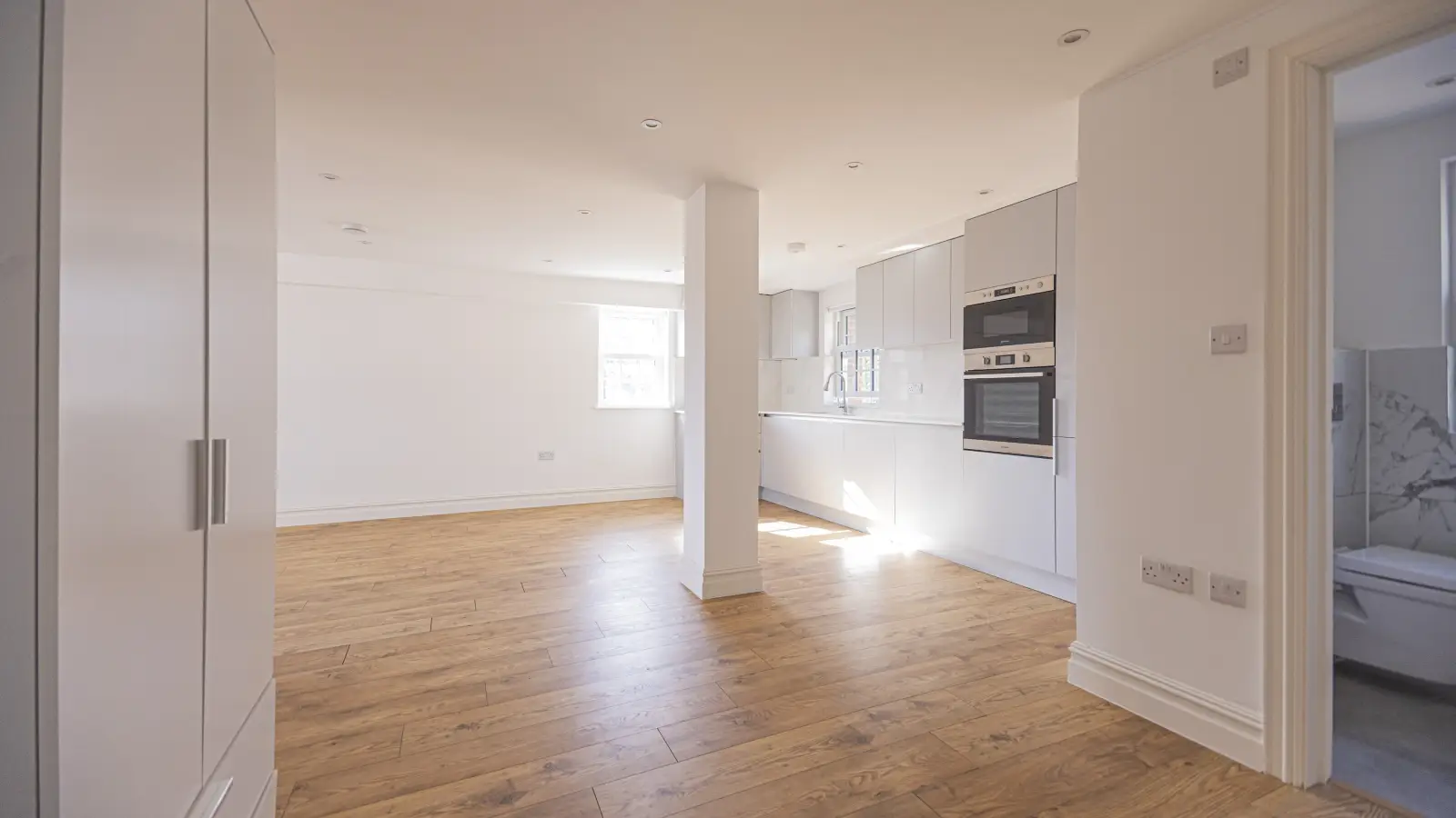 Flat Hollybush Street in Greater London