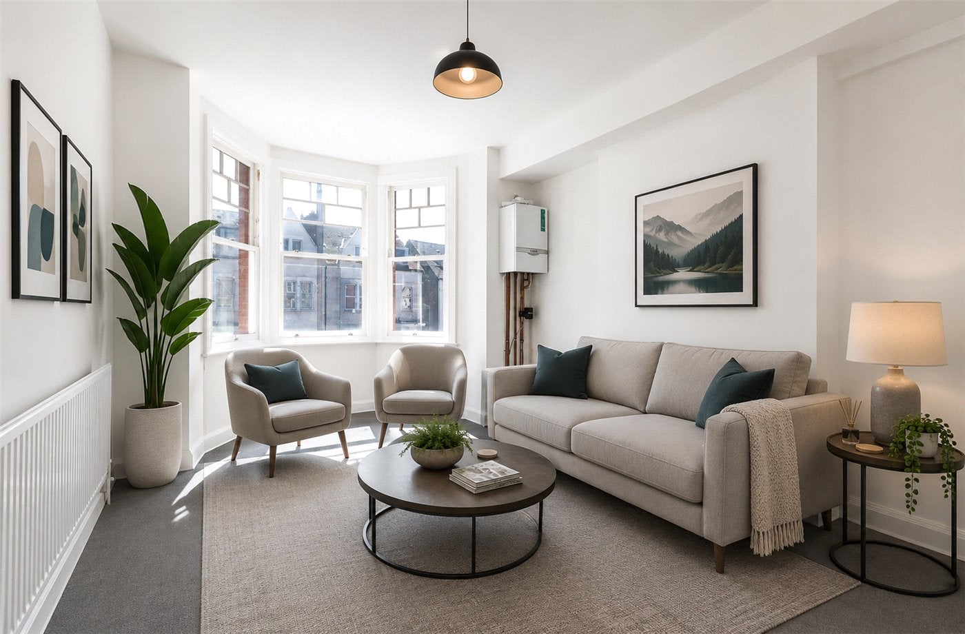 Flat Ritherdon Road in Greater London
