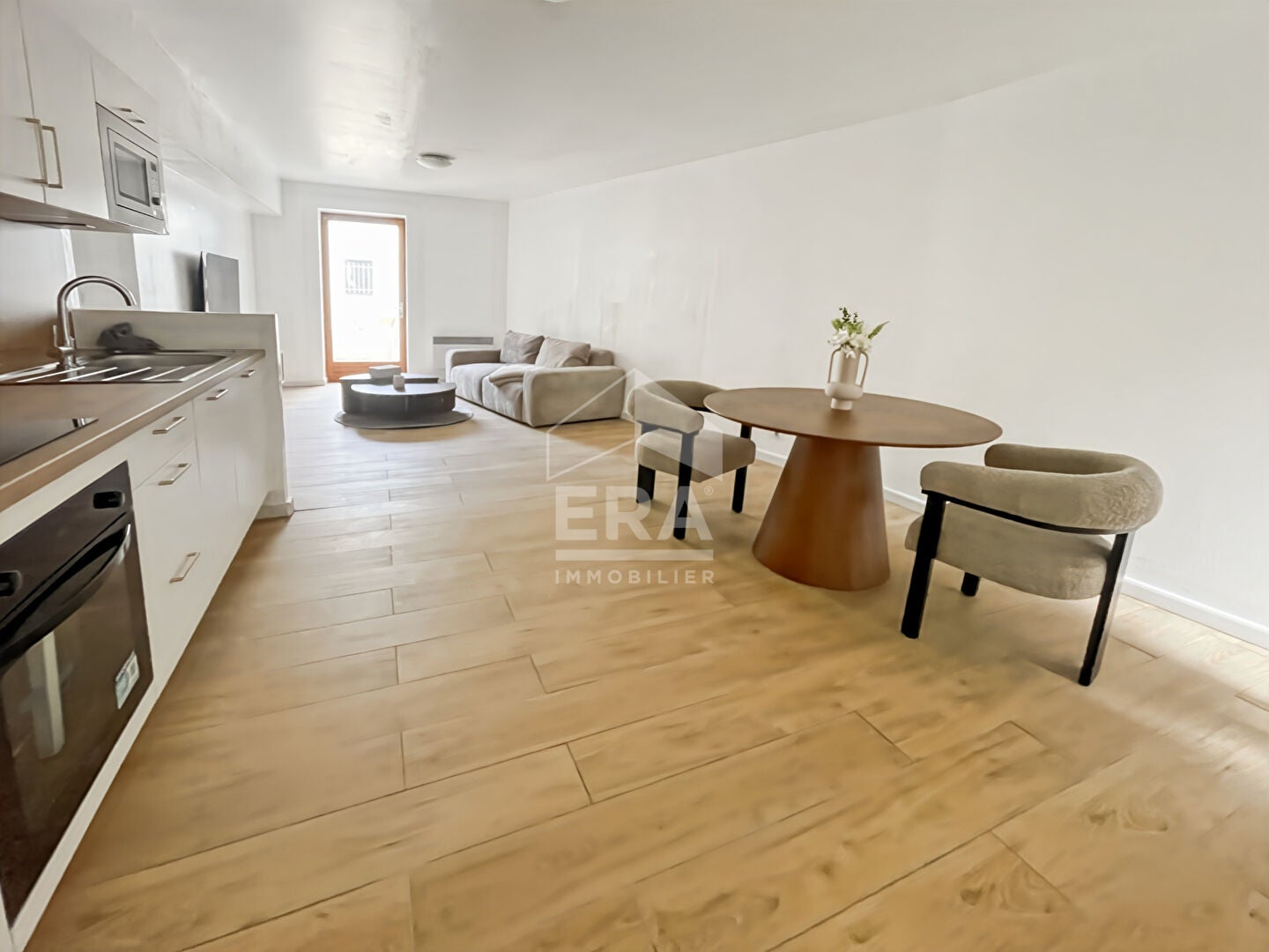 Appartement Place Notre-Dame à Étampes