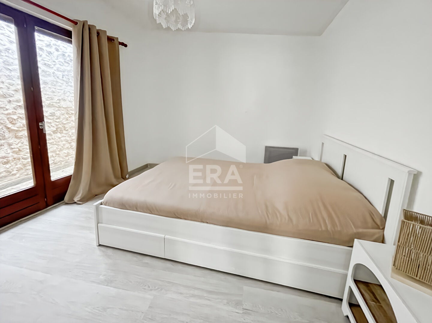 Appartement Place Notre-Dame à Étampes
