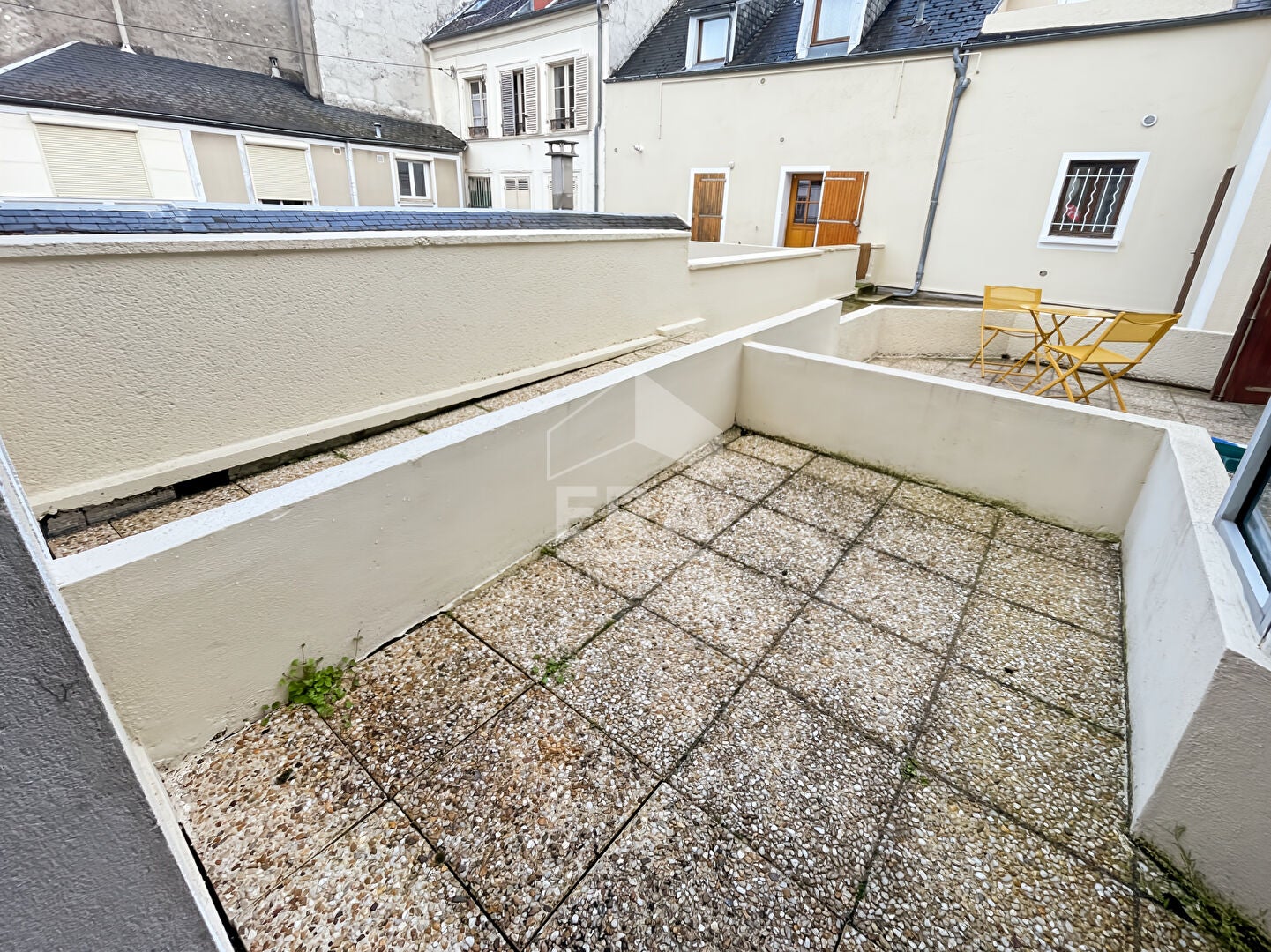 Appartement Place Notre-Dame à Étampes