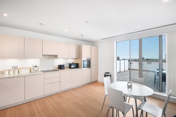 Flat Bedford Place in Greater London
