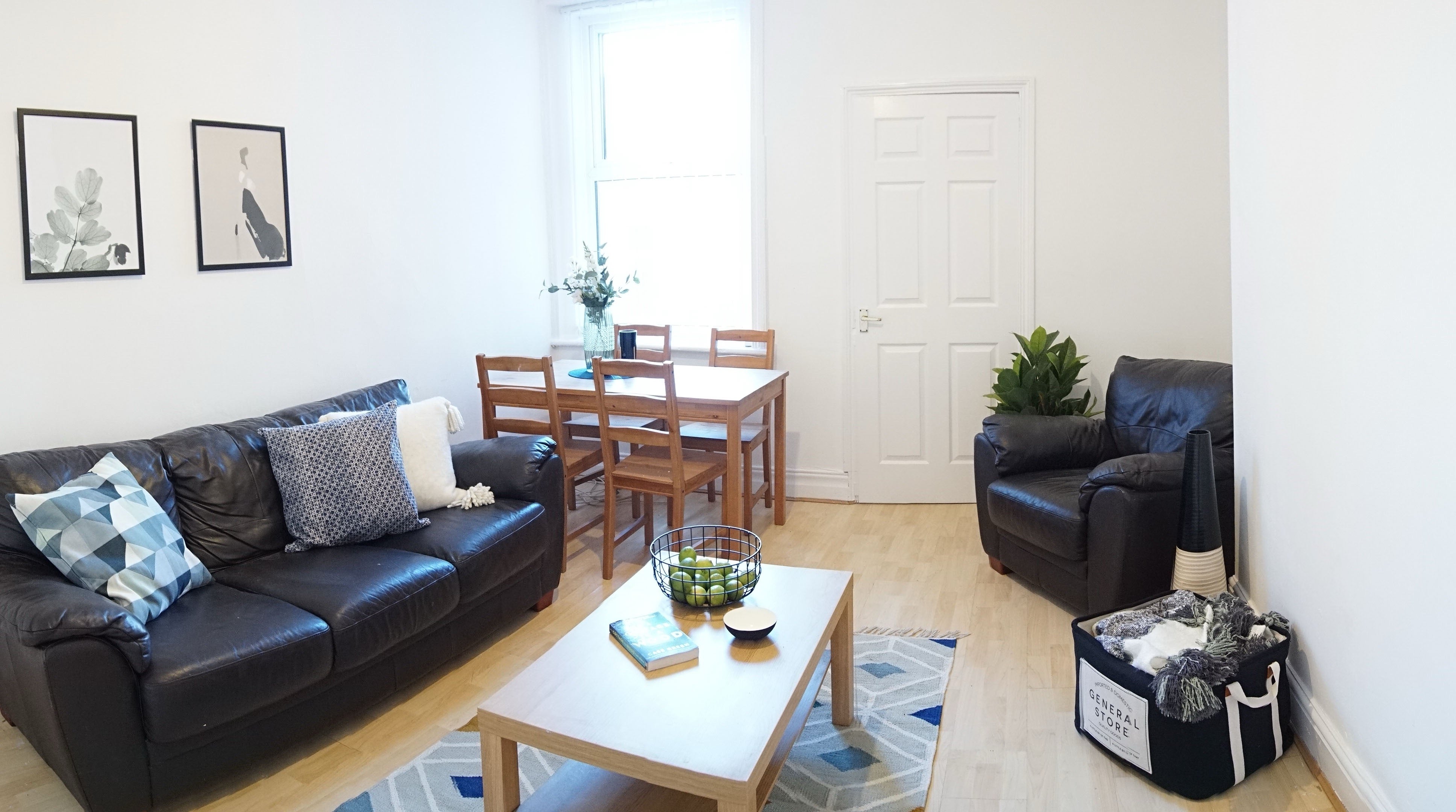 Flat Simonside Terrace in Newcastle upon Tyne