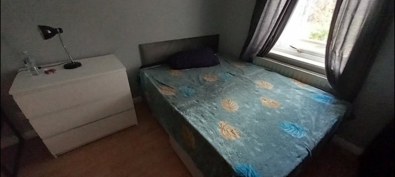 Room Gondar Gardens in Greater London