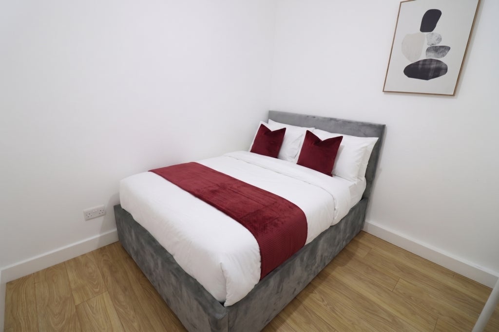 Room Globe Road in Greater London