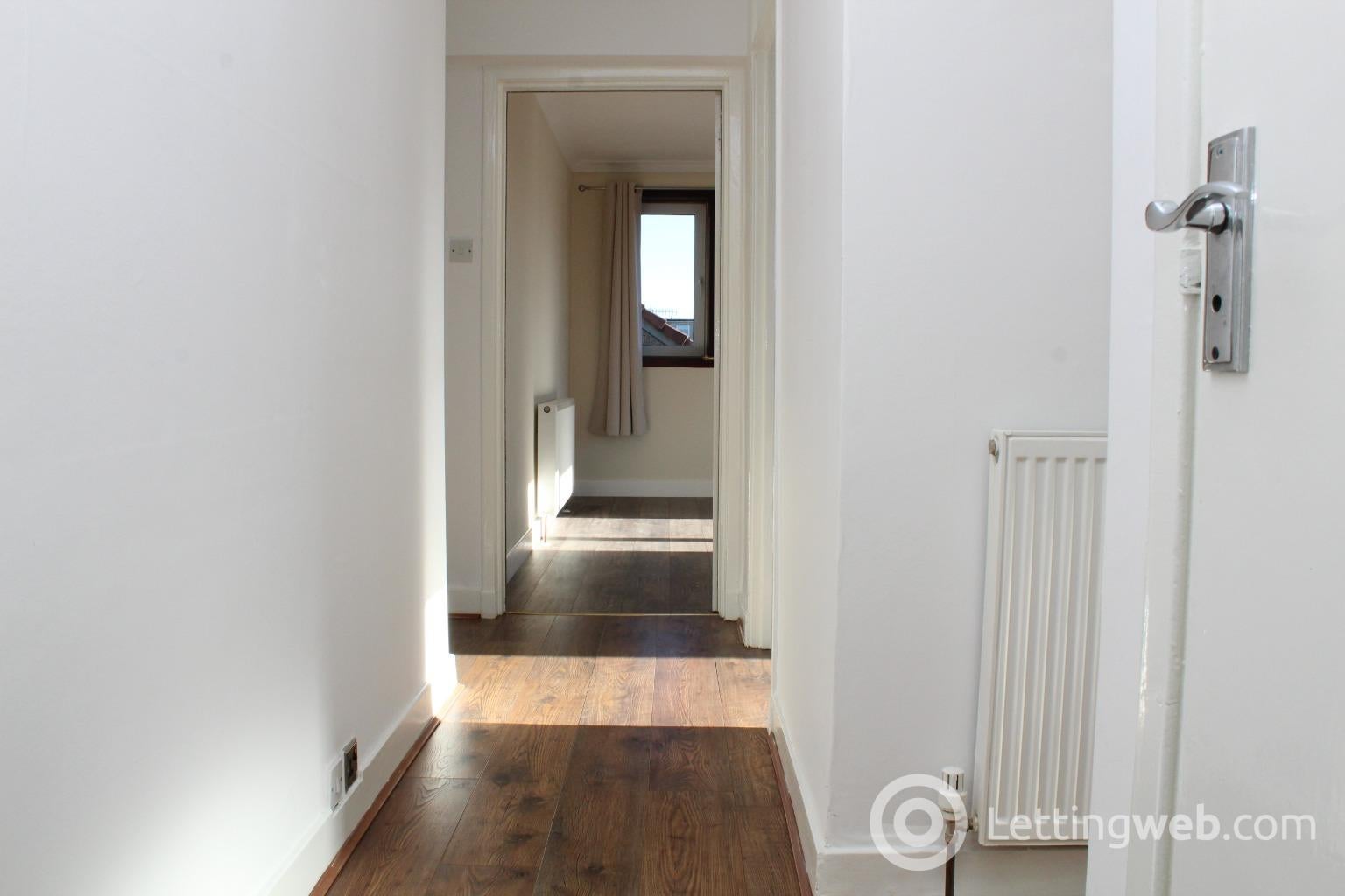 Flat Aboyne Avenue in Dundee