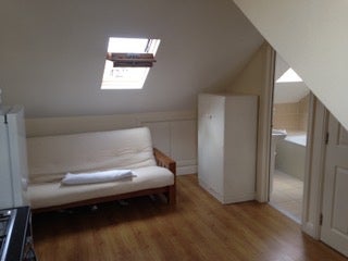 Flat Sunnyhill Road in Greater London