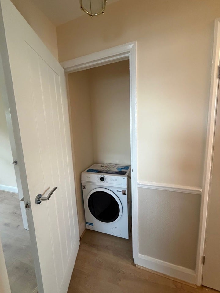Flat Conewood Street in Greater London