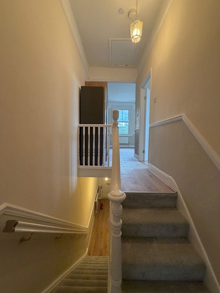 Flat Conewood Street in Greater London
