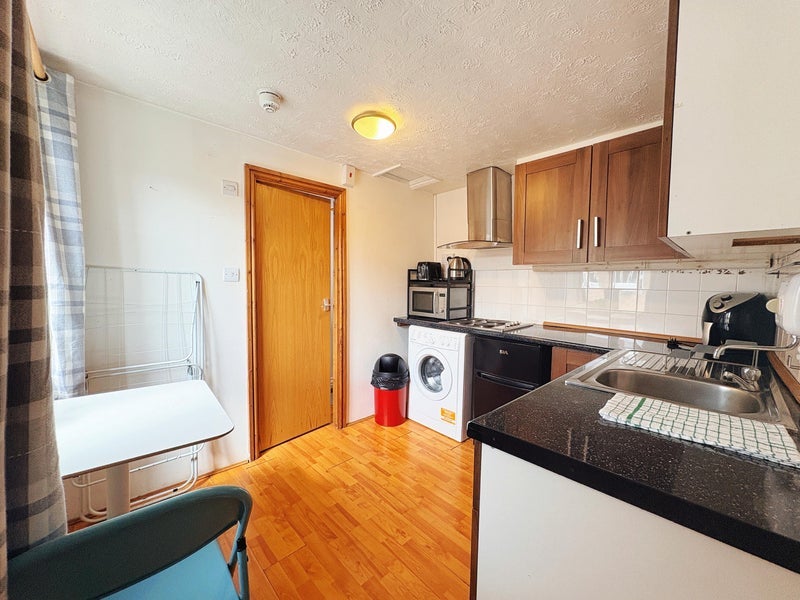 Flat Upper Montagu Street in City of Westminster
