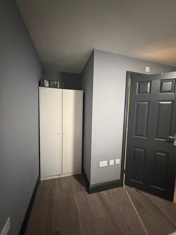 Room Belgrave Road in Slough