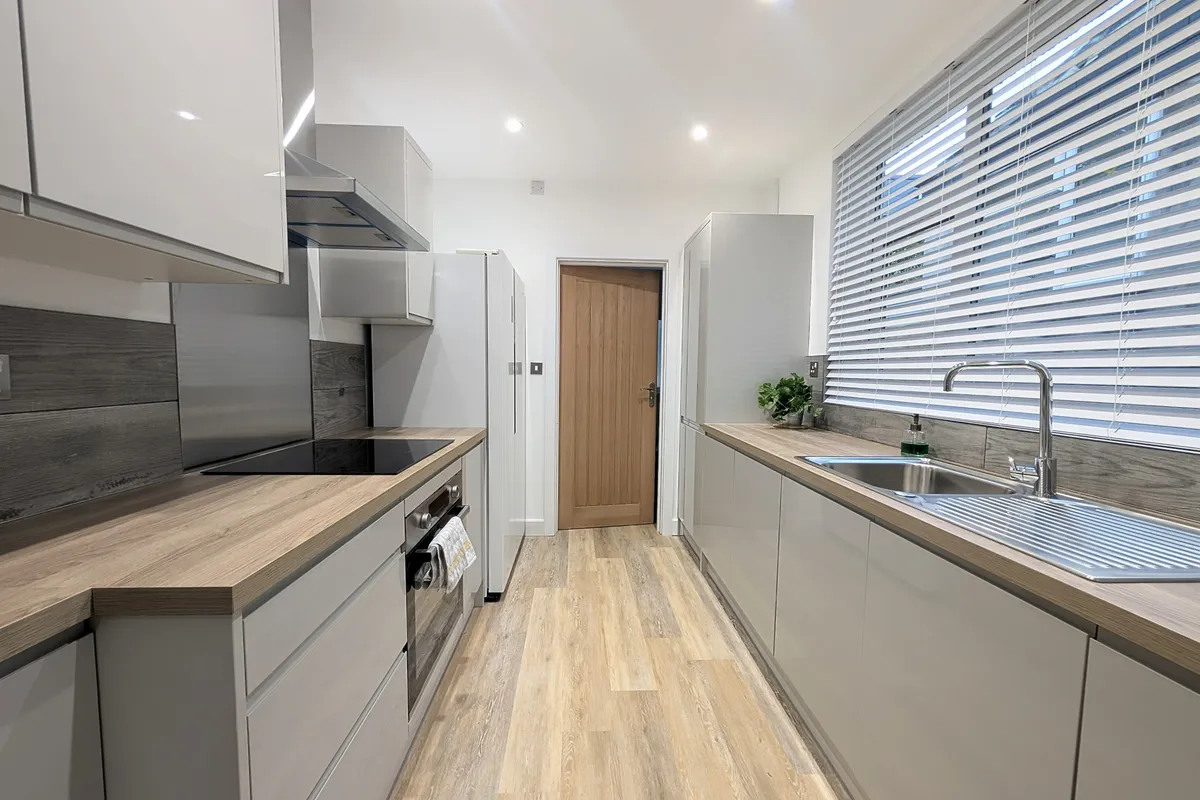 Room Brook Street in Pontypridd