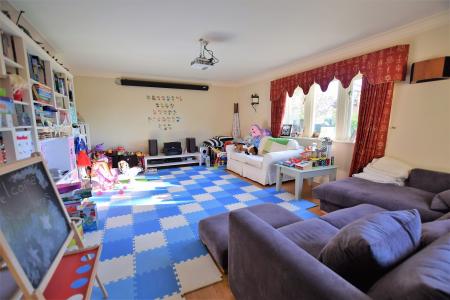 House Essendine Road in Belmesthorpe