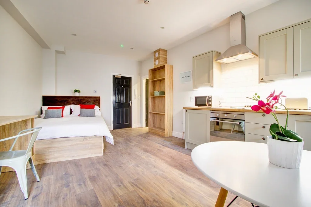 Flat Charleston House in Nottingham