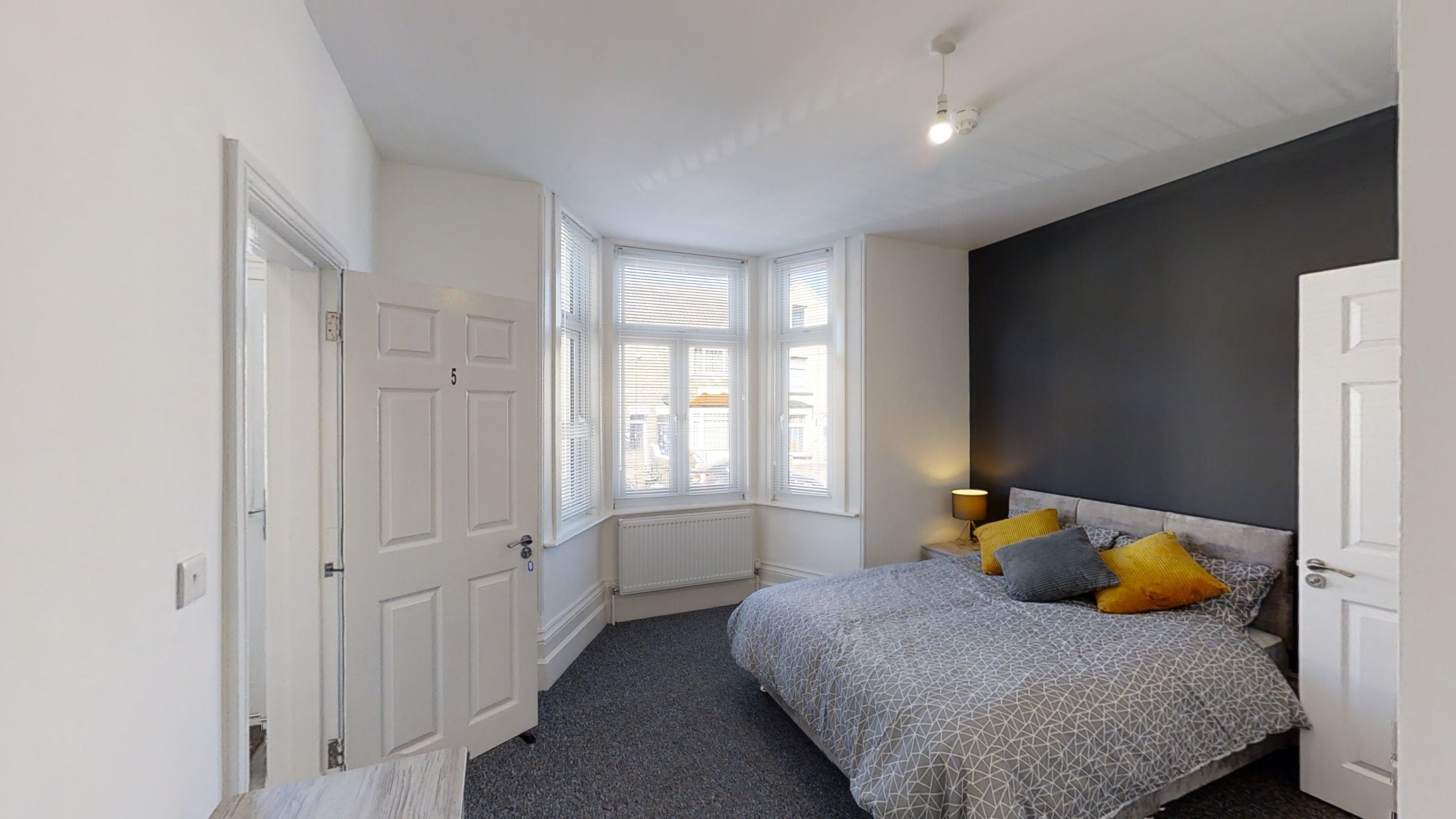 Room Stopford Road in Gillingham