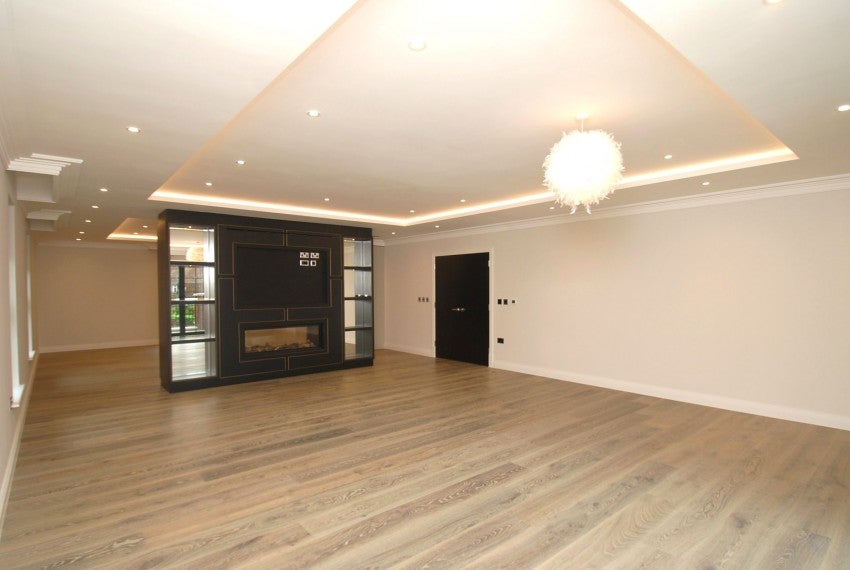 Flat Scotswood Close in Penn