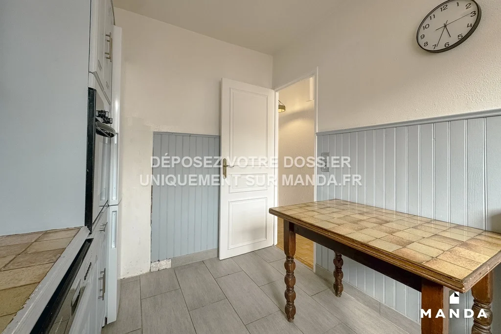 Chambre Rue du Docteur Schweitzer à Antony