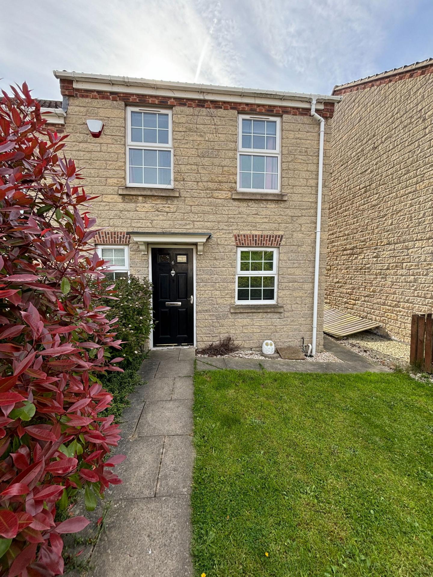 House Blackthorne Court in Barnsley