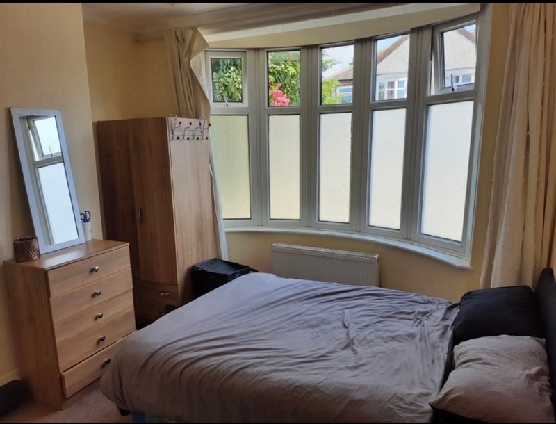 Room Rippenden Avenue in Manchester