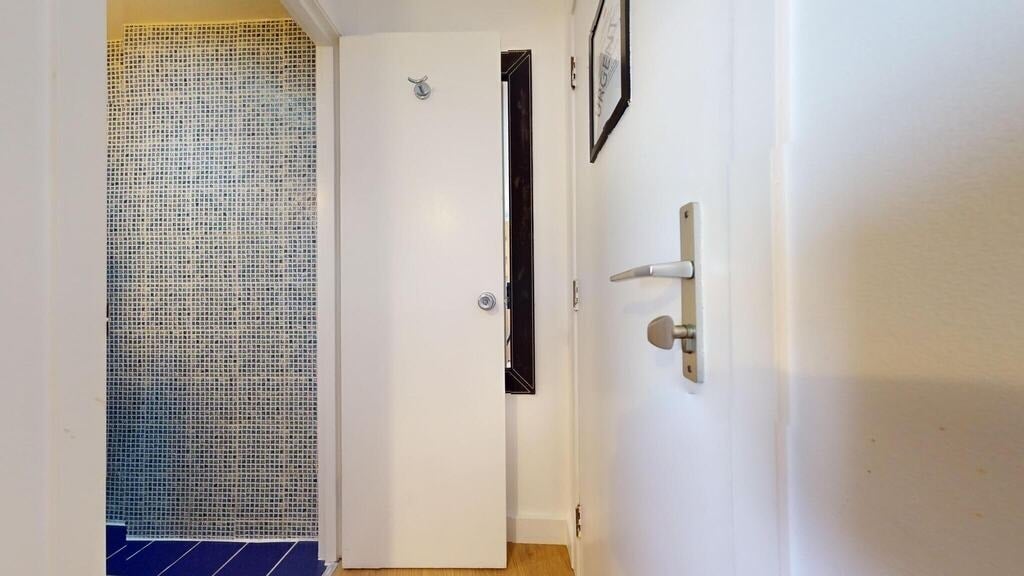 Flat Mabledon Place in Greater London