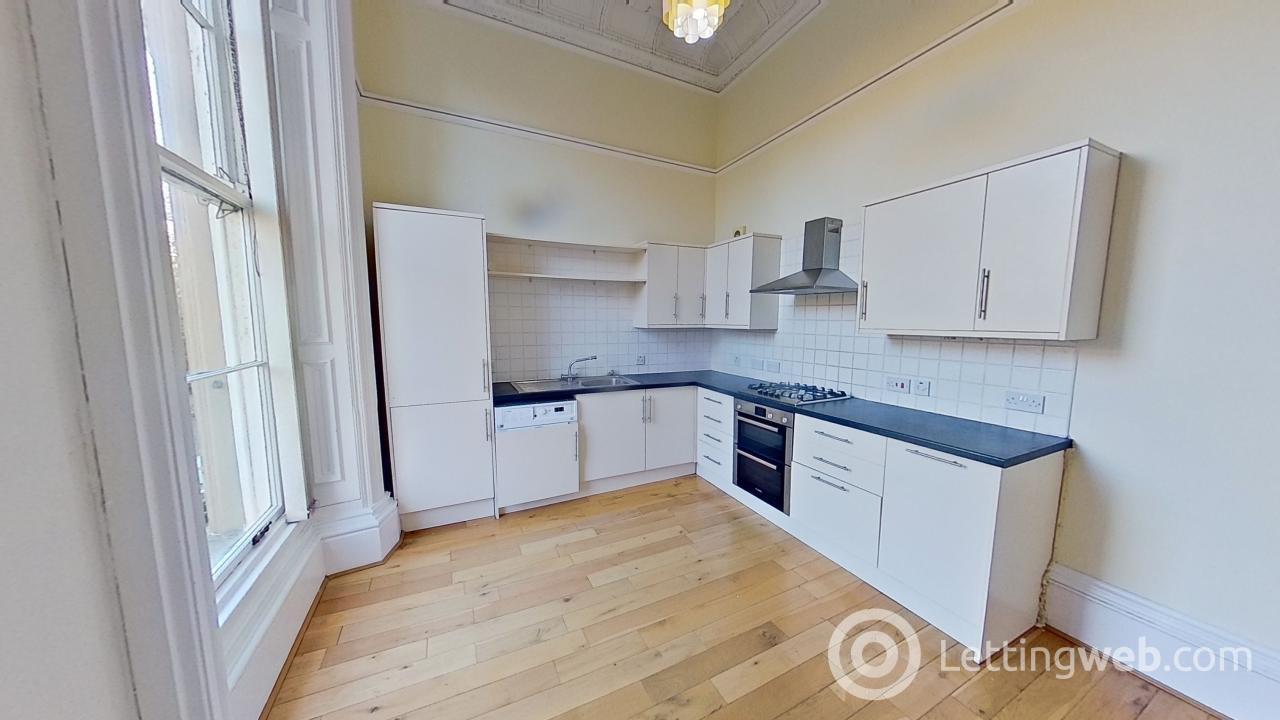 Flat Clairmont Gardens in Glasgow