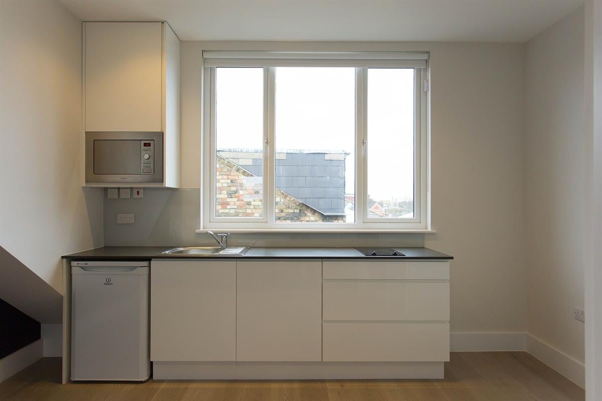 Flat Hornsey Road in Greater London