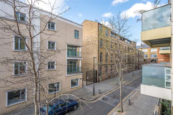 Flat York Way in Greater London