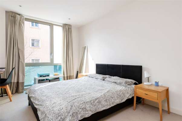 Flat York Way in Greater London